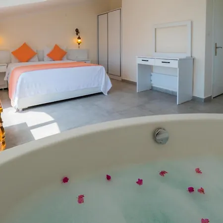 Vila Infinity Beyaz Fethiye