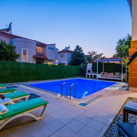 Infinity Beyaz * 페티예