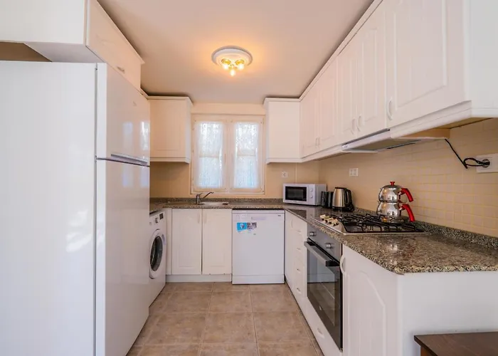 Infinity Beyaz Fethiye